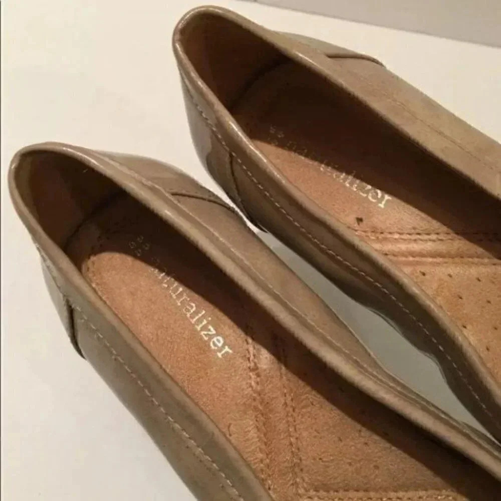 Naturalizer Flats Cedra' Beige Faux Patent Leather - Picture 5 of 7